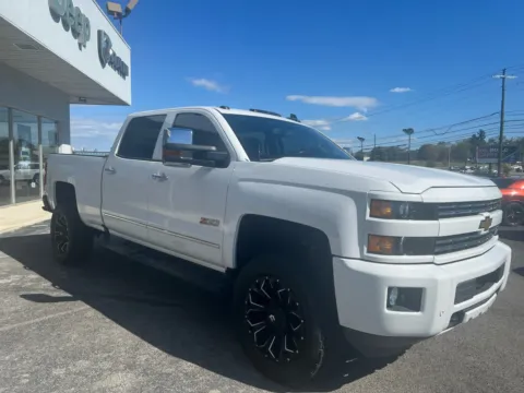 More photos of 2017 Chevrolet Silverado 2500HD LT at Farris Jeep - Morristown, TN