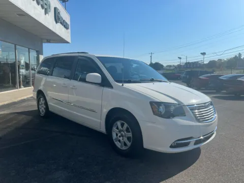 More photos of 2011 Chrysler Town & Country Touring at Farris Jeep - Morristown, TN
