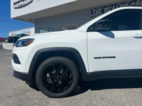 Photos of 2026 Jeep Compass Latitude Altitude for sale in Morristown, TN at Farris Jeep - Morristown