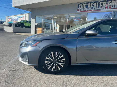 Photos of 2023 Nissan Altima 2.5 SV for sale in Morristown, TN at Farris Jeep - Morristown