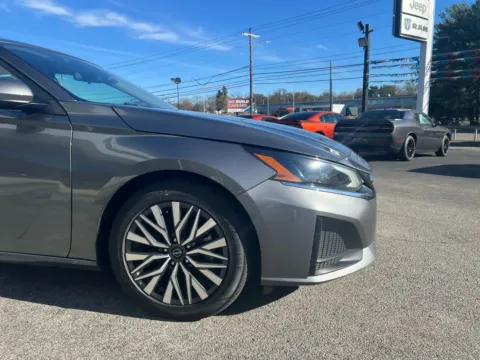 More photos of 2023 Nissan Altima 2.5 SV at Farris Jeep - Morristown, TN