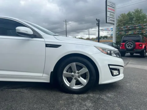 More photos of 2015 Kia Optima LX at Farris Jeep - Morristown, TN