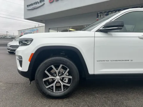 Photos of 2025 Jeep Grand Cherokee Limited for sale in Morristown, TN at Farris Jeep - Morristown