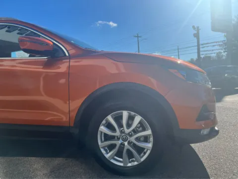 More photos of 2022 Nissan Rogue Sport SV at Farris Jeep - Morristown, TN