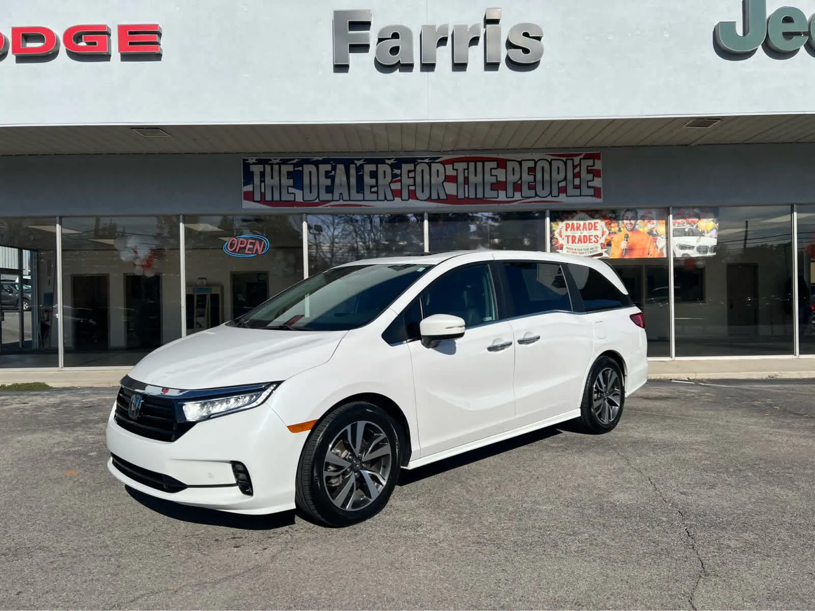 White 2024 Honda Odyssey Touring for sale in Morristown, TN