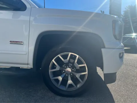 More photos of 2017 GMC Sierra 1500 SLT at Farris Jeep - Morristown, TN