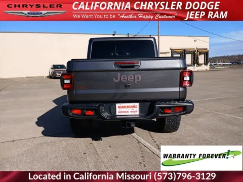 More photos of 2023 Jeep Gladiator Rubicon at California Chrysler Dodge Jeep Ram, MO