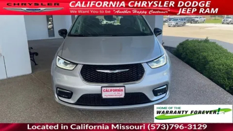 Photos of 2024 Chrysler Pacifica Touring L for sale in California, MO at California Chrysler Dodge Jeep Ram
