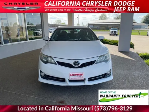 Photos of 2014 Toyota Camry SE for sale in California, MO at California Chrysler Dodge Jeep Ram