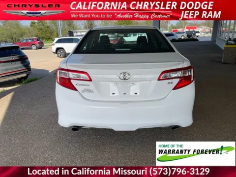 More photos of 2014 Toyota Camry SE at California Chrysler Dodge Jeep Ram, MO