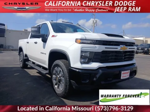 White 2025 Chevrolet Silverado 2500HD Custom for sale in California, MO
