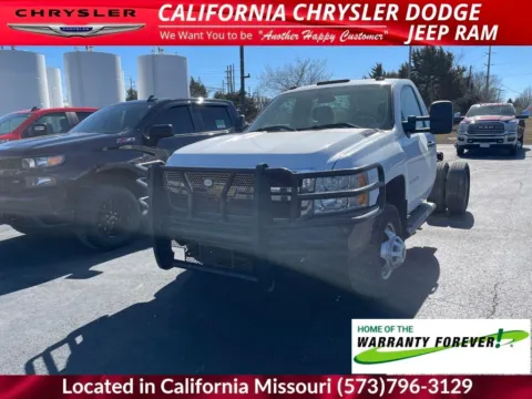 White 2020 Chevrolet Silverado 3500HD Work Truck for sale in California, MO