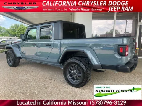 More photos of 2024 Jeep Gladiator Sport at California Chrysler Dodge Jeep Ram, MO