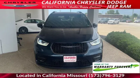 Photos of 2023 Chrysler Pacifica Limited for sale in California, MO at California Chrysler Dodge Jeep Ram