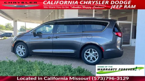 More photos of 2020 Chrysler Pacifica Touring L at California Chrysler Dodge Jeep Ram, MO