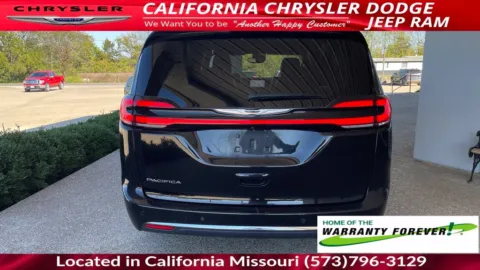More photos of 2025 Chrysler Pacifica Select at California Chrysler Dodge Jeep Ram, MO