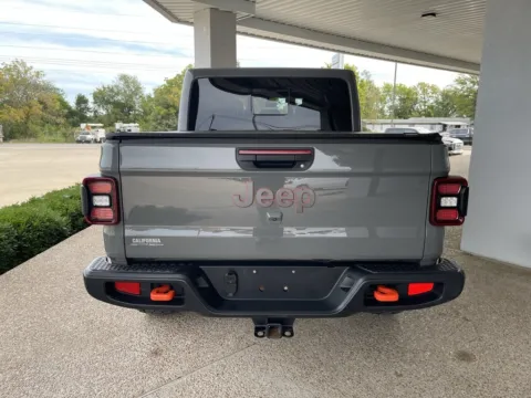 More photos of 2022 Jeep Gladiator Mojave at California Chrysler Dodge Jeep Ram, MO