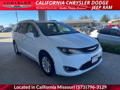 Another view of 2020 Chrysler Pacifica Touring L for sale in California, MO at California Chrysler Dodge Jeep Ram