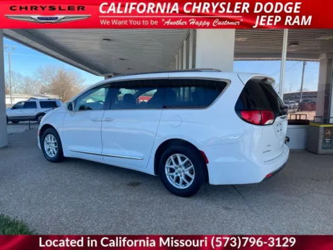 More photos of 2020 Chrysler Pacifica Touring L at California Chrysler Dodge Jeep Ram, MO