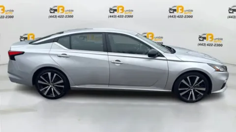 More photos of 2022 Nissan Altima 2.5 SR Sedan 4D at Bumble Auto - Ellicott City, MD