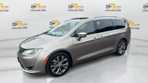 Brown 2018 Chrysler Pacifica Limited Minivan 4D for sale in Ellicott City, MD