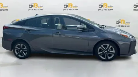 More photos of 2019 Toyota Prius XLE Hatchback 4D at Bumble Auto - Ellicott City, MD