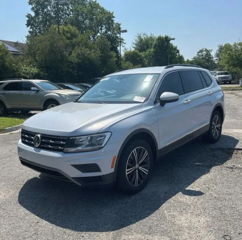2018 Volkswagen Tiguan 2.0T SE Sport Utility 4D
