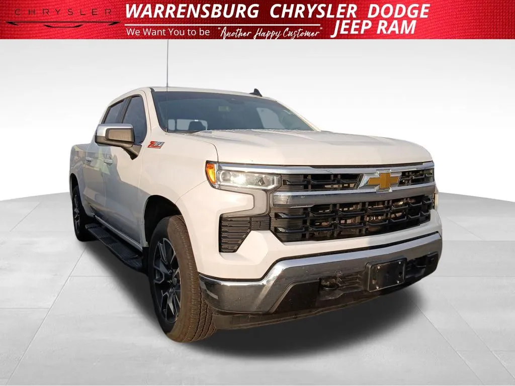 White 2023 Chevrolet Silverado 1500 LT for sale in Warrensburg, MO