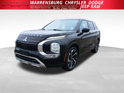 More photos of 2022 Mitsubishi Outlander SE at Warrensburg Chrysler Dodge Jeep Ram Fiat, MO