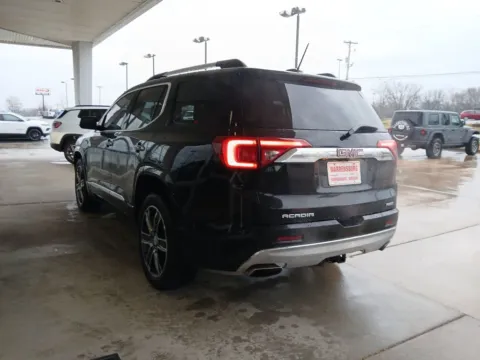 More photos of 2017 GMC Acadia Denali at Warrensburg Chrysler Dodge Jeep Ram Fiat, MO