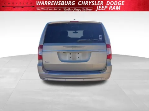 More photos of 2011 Chrysler Town & Country Touring-L at Warrensburg Chrysler Dodge Jeep Ram Fiat, MO