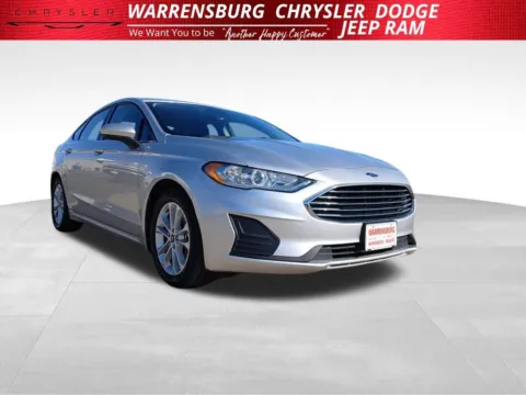 Silver 2019 Ford Fusion SE for sale in Warrensburg, MO