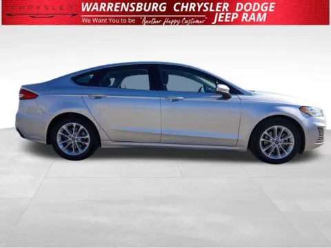 Photos of 2019 Ford Fusion SE for sale in Warrensburg, MO at Warrensburg Chrysler Dodge Jeep Ram Fiat