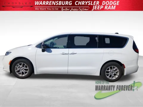 More photos of 2024 Chrysler Pacifica Touring L at Warrensburg Chrysler Dodge Jeep Ram Fiat, MO