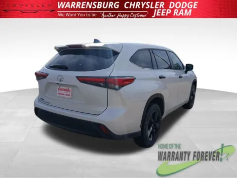 Another view of 2023 Toyota Highlander L for sale in Warrensburg, MO at Warrensburg Chrysler Dodge Jeep Ram Fiat