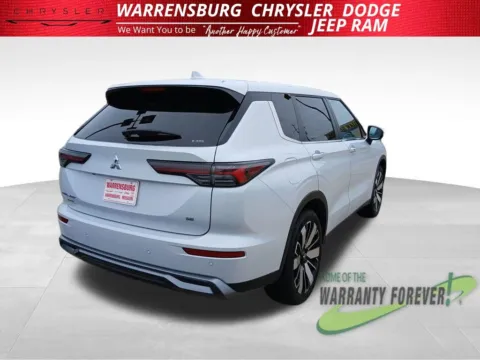 Another view of 2025 Mitsubishi Outlander SE for sale in Warrensburg, MO at Warrensburg Chrysler Dodge Jeep Ram Fiat
