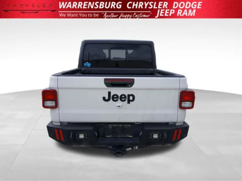 More photos of 2023 Jeep Gladiator Sport S at Warrensburg Chrysler Dodge Jeep Ram Fiat, MO
