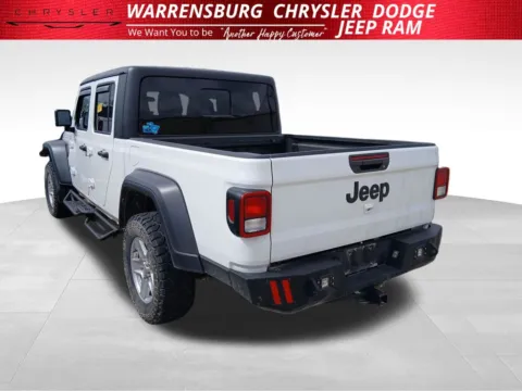 More photos of 2023 Jeep Gladiator Sport at Warrensburg Chrysler Dodge Jeep Ram Fiat, MO