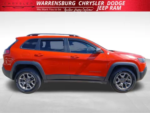 Photos of 2021 Jeep Cherokee Trailhawk for sale in Warrensburg, MO at Warrensburg Chrysler Dodge Jeep Ram Fiat