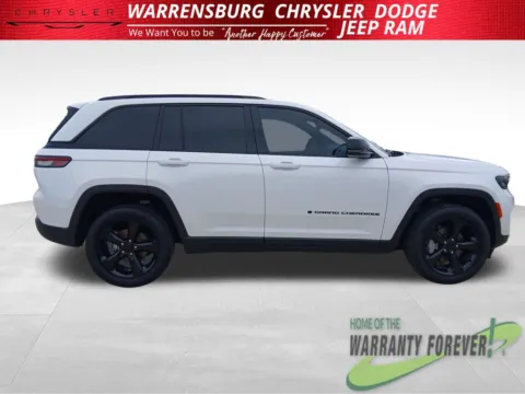 Photos of 2025 Jeep Grand Cherokee Limited for sale in Warrensburg, MO at Warrensburg Chrysler Dodge Jeep Ram Fiat