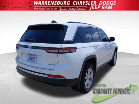 Another view of 2023 Jeep Grand Cherokee Limited for sale in Warrensburg, MO at Warrensburg Chrysler Dodge Jeep Ram Fiat