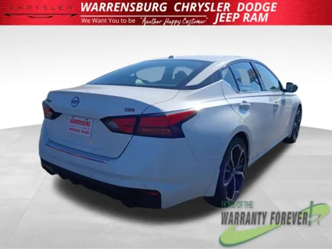 More photos of 2023 Nissan Altima 2.5 SR at Warrensburg Chrysler Dodge Jeep Ram Fiat, MO