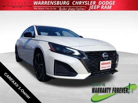 White 2023 Nissan Altima 2.5 SR for sale in Warrensburg, MO
