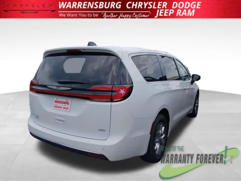 Another view of 2023 Chrysler Pacifica Touring L for sale in Warrensburg, MO at Warrensburg Chrysler Dodge Jeep Ram Fiat