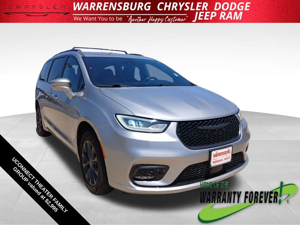 2021 Chrysler Pacifica Touring L for sale in Warrensburg, MO