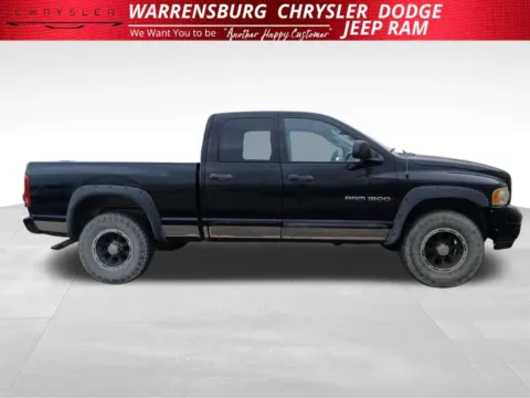 Photos of 2004 Dodge Ram 1500 SLT for sale in Warrensburg, MO at Warrensburg Chrysler Dodge Jeep Ram Fiat