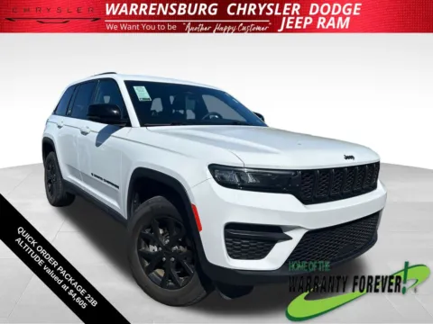 White 2025 Jeep Grand Cherokee Altitude for sale in Warrensburg, MO