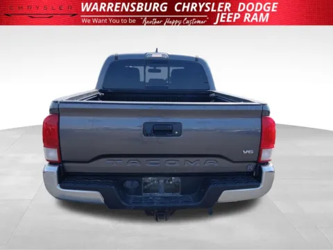 More photos of 2017 Toyota Tacoma TRD Off-Road at Warrensburg Chrysler Dodge Jeep Ram Fiat, MO