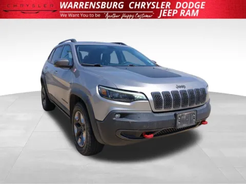 Silver 2019 Jeep Cherokee Trailhawk for sale in Warrensburg, MO