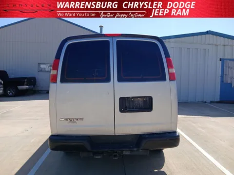 More photos of 2017 Chevrolet Express 2500 Work Van at Warrensburg Chrysler Dodge Jeep Ram Fiat, MO